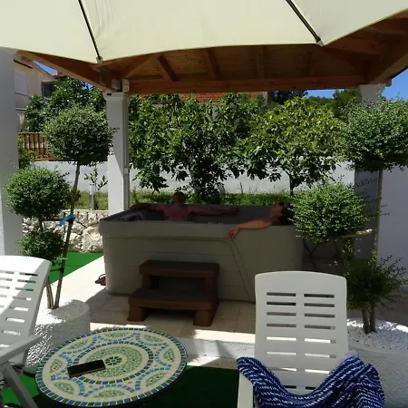 Elite * Rogoznica (Sibenik-Knin)