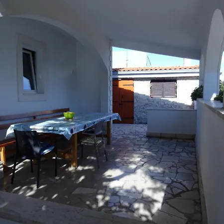 Elite Apartment *