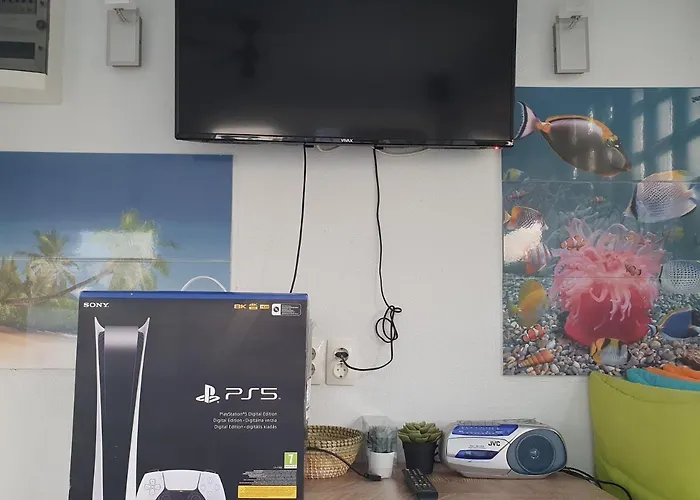 아파트 Elite 로고즈니차